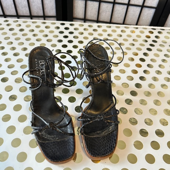 BCBG heels - Picture 1 of 4